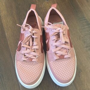 Nike Women Court Vision Alta Sneakers Size 6.5